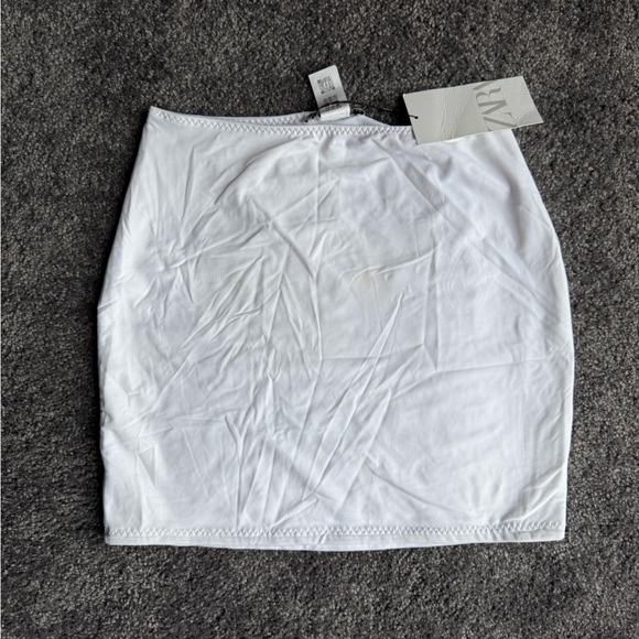 Zara Dresses & Skirts - White Zara mini skirt